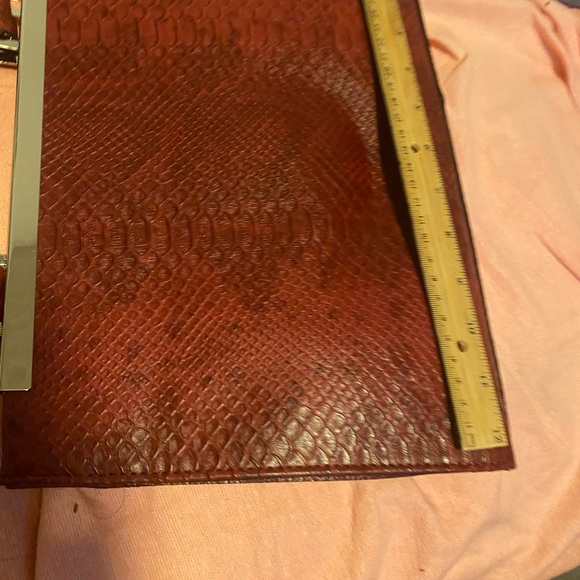 Chic Brown Snake Print Shoulder Bag - Picture 4 of 6